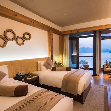 Intercontinental One Thousand Island Lake Resort By Ihg Chun'an Exteriör bild