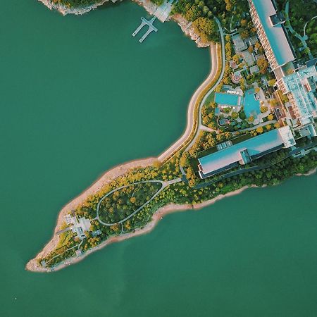 Intercontinental One Thousand Island Lake Resort By Ihg Chun'an Exteriör bild