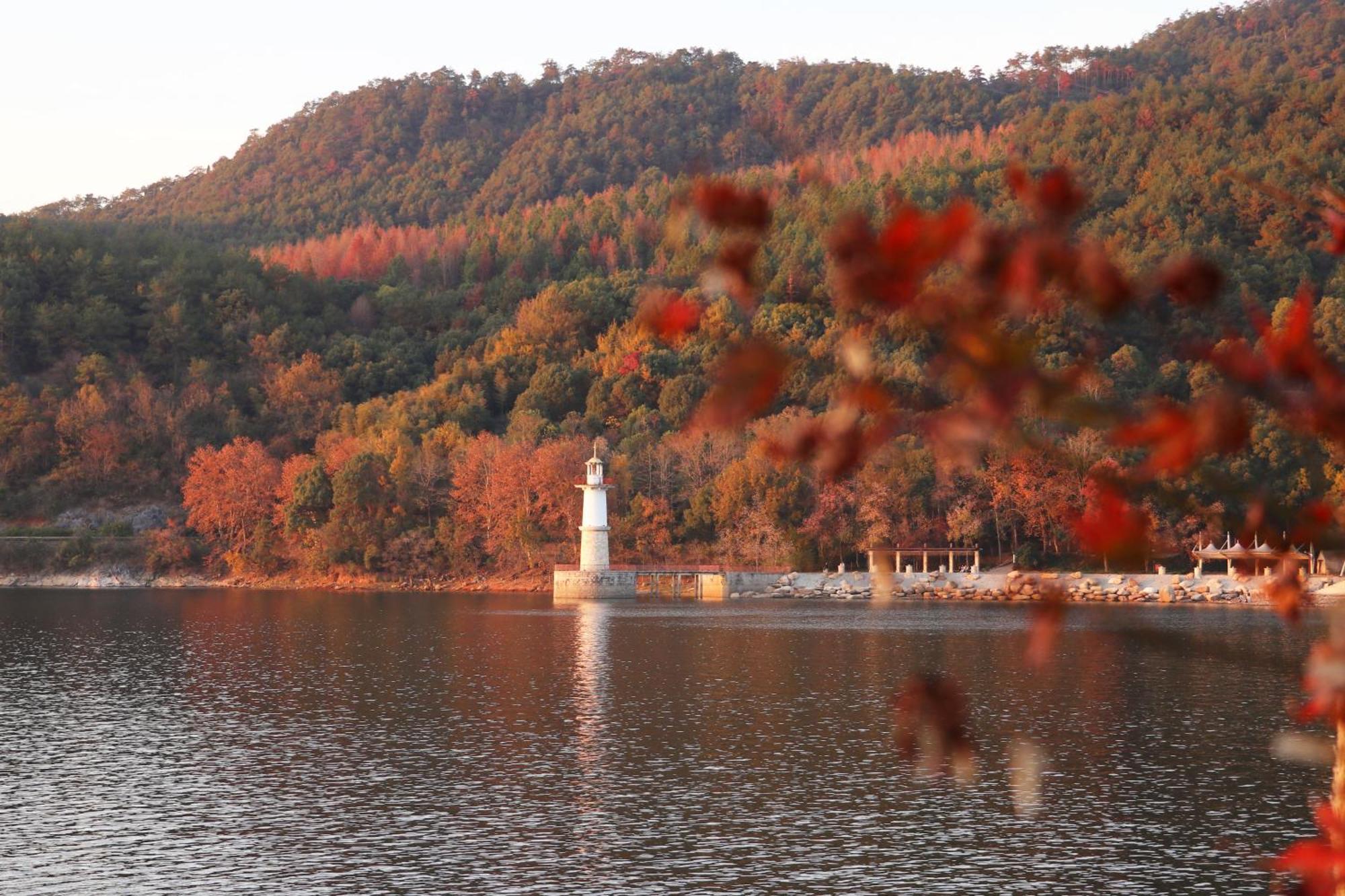Intercontinental One Thousand Island Lake Resort By Ihg Chun'an Exteriör bild